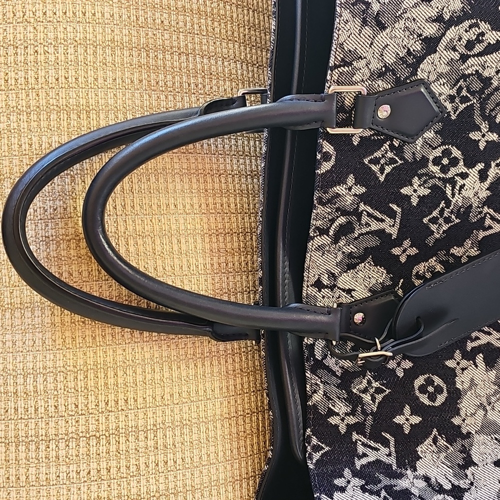 Louis VUITTON Tapestry SAC Large Onthego BAG EXCELLENT CONDITION - Picture 4 of 17